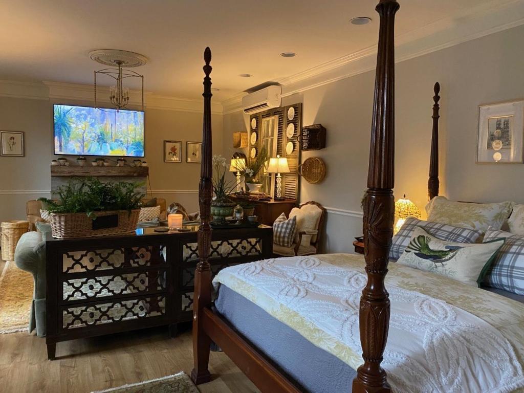 The Olive Bird Chalet In Central Gardens, Memphis Tn المظهر الخارجي الصورة